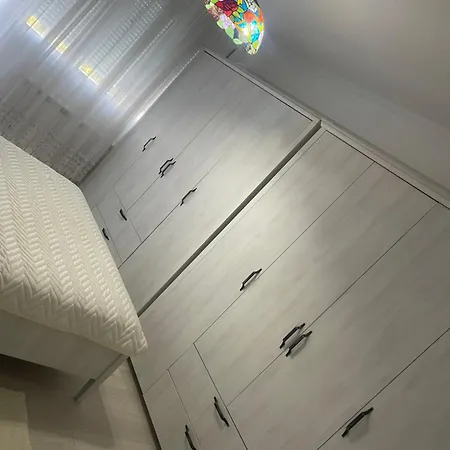 Delux Gogica Loznica